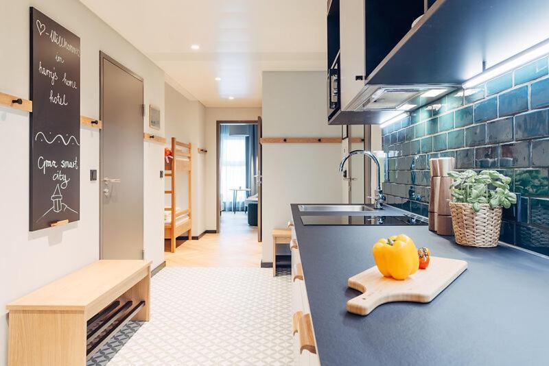 Harry'S Home Graz-Smart City Hotel & Apartments Dış mekan fotoğraf